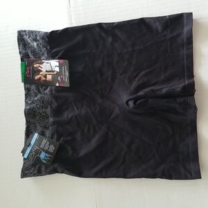 MAIDENFORM LT CONTROL shorty M 8/10 panty NWT black shapewear